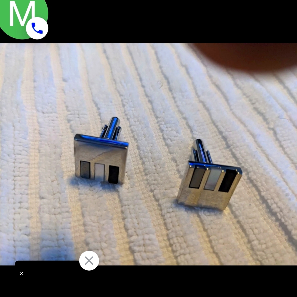 Cufflinks